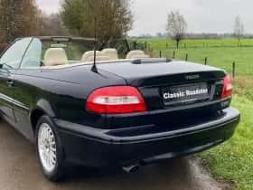Volvo C70 (2003) thumbnail 44