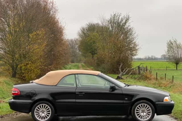 Volvo C70 (2003) thumbnail 6