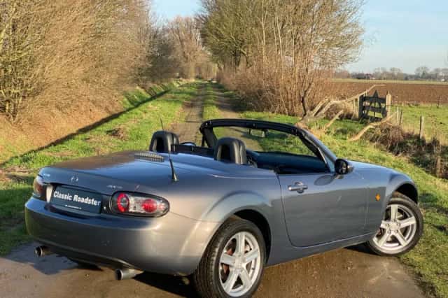 Mazda MX-5 (2007) thumbnail 5