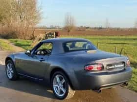 Mazda MX-5 (2007) thumbnail 44