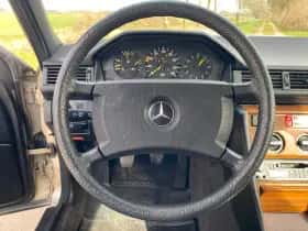 Mercedes-Benz 200d (1986) thumbnail 13