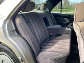 Mercedes-Benz 200d (1986) thumbnail 23