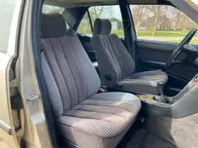 Mercedes-Benz 200d (1986) thumbnail 25