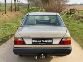 Mercedes-Benz 200d (1986) thumbnail 4