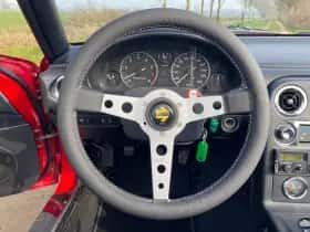 Mazda MX-5 (1991) thumbnail 16