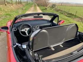 Mazda MX-5 (1991) thumbnail 27