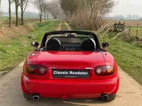 Mazda MX-5 (1991) thumbnail 5