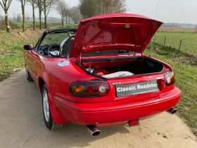 Mazda MX-5 (1991) thumbnail 46