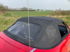 Mazda MX-5 (1991) thumbnail 54