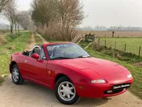 Mazda MX-5 (1991) thumbnail 8