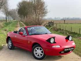 Mazda MX-5 (1991) thumbnail 9