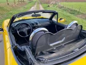 Mazda MX-5 (2000) thumbnail 23