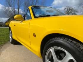 Mazda MX-5 (2000) thumbnail 30