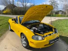 Mazda MX-5 (2000) thumbnail 33