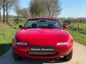 Mazda MX-5 (1991) thumbnail 11