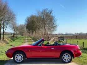 Mazda MX-5 (1991) thumbnail 3