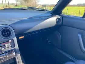 Mazda MX-5 (1991) thumbnail 24