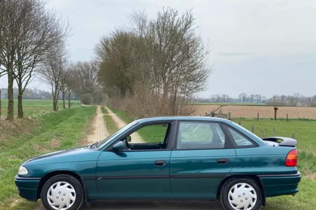 Opel Astra (1997) thumbnail 2