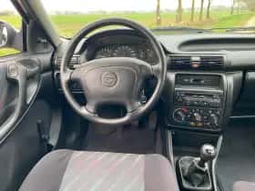 Opel Astra (1997) thumbnail 14