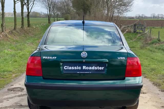 Volkswagen Passat (1999) thumbnail 4