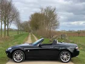 Mazda MX-5 (2008) thumbnail 2