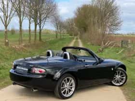 Mazda MX-5 (2008) thumbnail 5