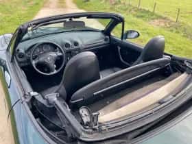 Mazda MX-5 (2000) thumbnail 24