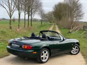 Mazda MX-5 (2000) thumbnail 5