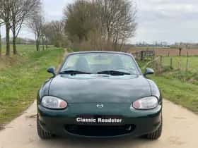 Mazda MX-5 (2000) thumbnail 8
