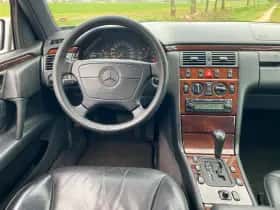 Mercedes-Benz E-Klasse (1997) thumbnail 24