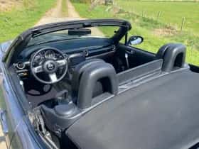 Mazda MX-5 (2006) thumbnail 23