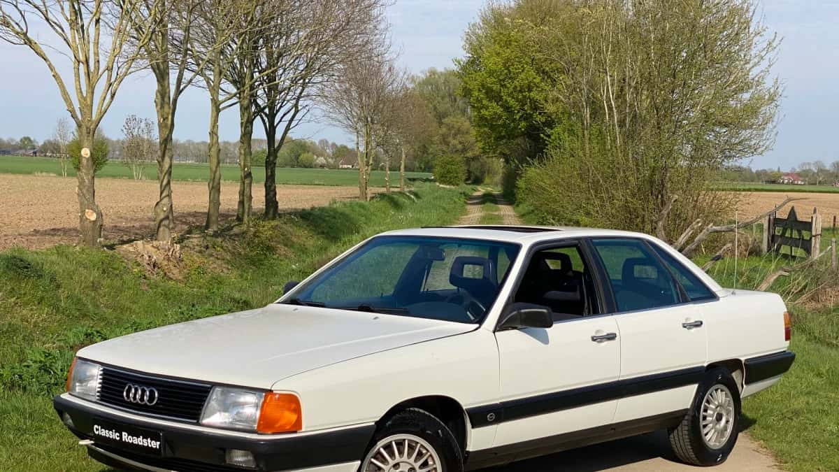 Audi 100 (1986) — foto 1