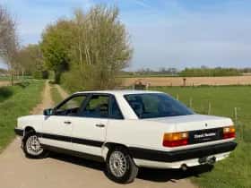 Audi 100 (1986) thumbnail 3