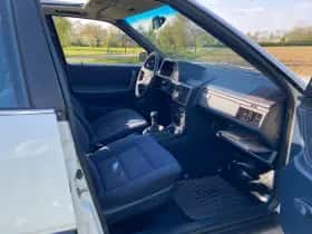 Audi 100 (1986) thumbnail 25