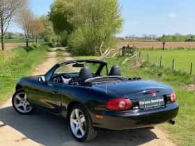 Mazda MX-5 (2001) thumbnail 3