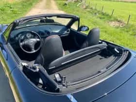 Mazda MX-5 (2001) thumbnail 23