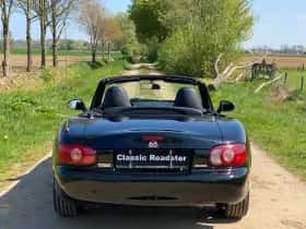 Mazda MX-5 (2001) thumbnail 4