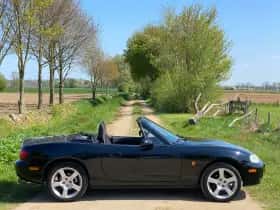 Mazda MX-5 (2001) thumbnail 6
