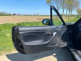 Mazda MX-5 (2001) thumbnail 9