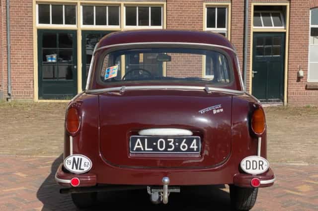 Trabant 600 (1962) thumbnail 4