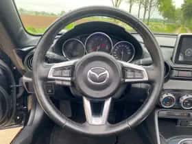 Mazda MX-5 (2015) thumbnail 13