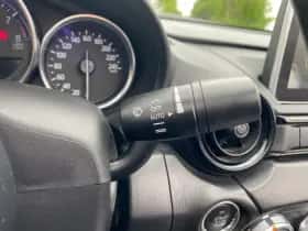 Mazda MX-5 (2015) thumbnail 18