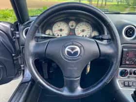 Mazda MX-5 (2004) thumbnail 13