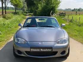 Mazda MX-5 (2004) thumbnail 8