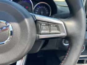 Mazda MX-5 (2015) thumbnail 16