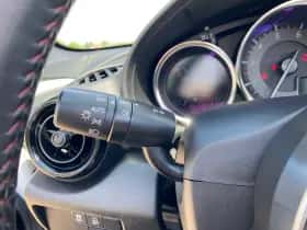 Mazda MX-5 (2015) thumbnail 17