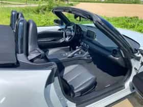 Mazda MX-5 (2015) thumbnail 28