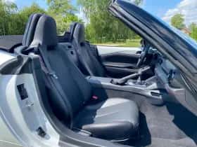 Mazda MX-5 (2015) thumbnail 29