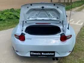 Mazda MX-5 (2015) thumbnail 43