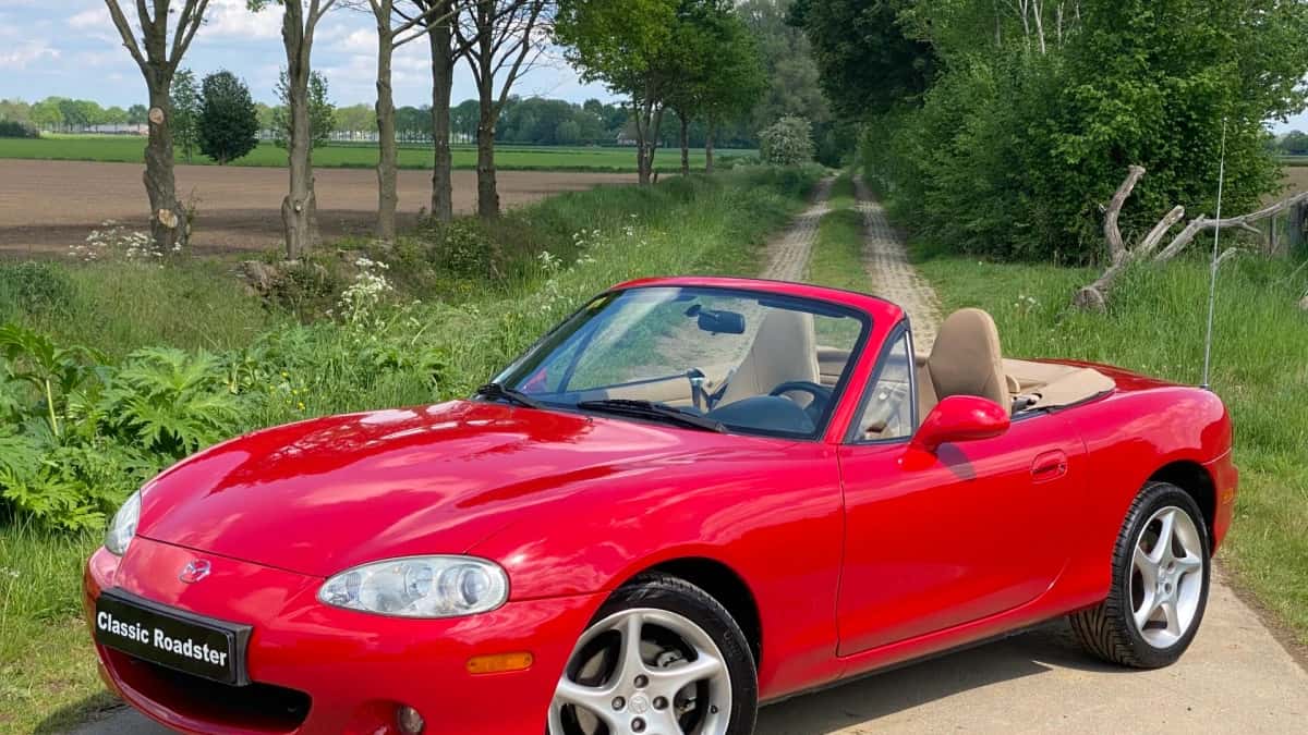 Mazda Miata Mx5 (2001) — foto 1